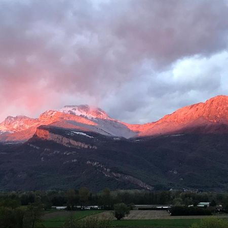 Villa La Dent Du Loup A La Campagne, Proche De Grenoble à Noyarey Extérieur photo