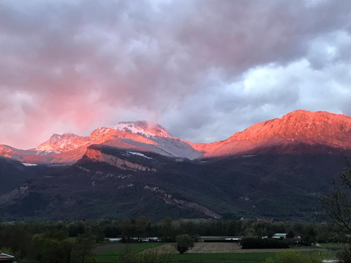 Villa La Dent Du Loup A La Campagne, Proche De Grenoble à Noyarey Extérieur photo
